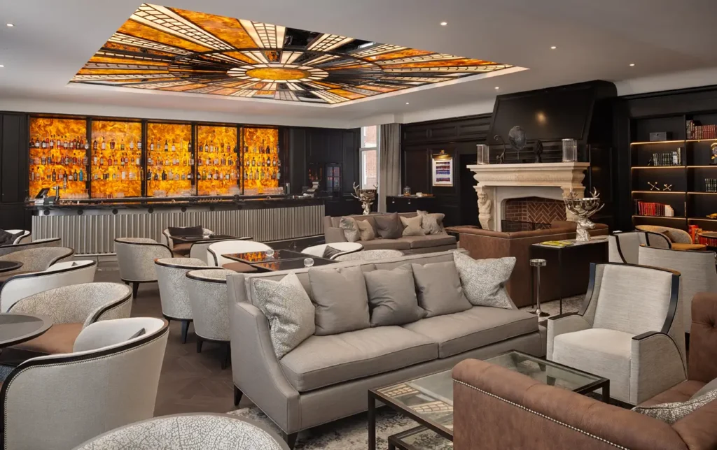 Luxurious casino interior with grand chandelier and refined décor to elevate the guest experience.